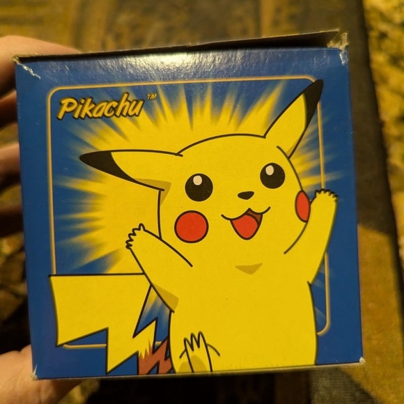 [Pokemon] 23K Gold Plated 1999 Burger King Pokemon PIKACHU Trading Card - Picture 2 of 5